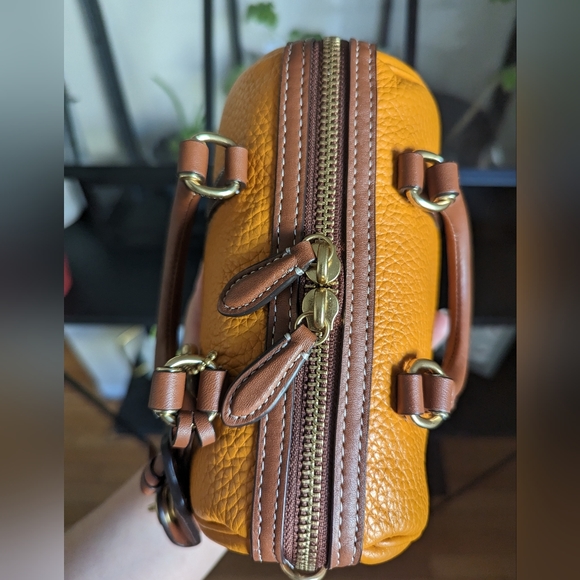 SOLD - CGR : Coach Papaya Rogue 18 - Picture 6 of 11